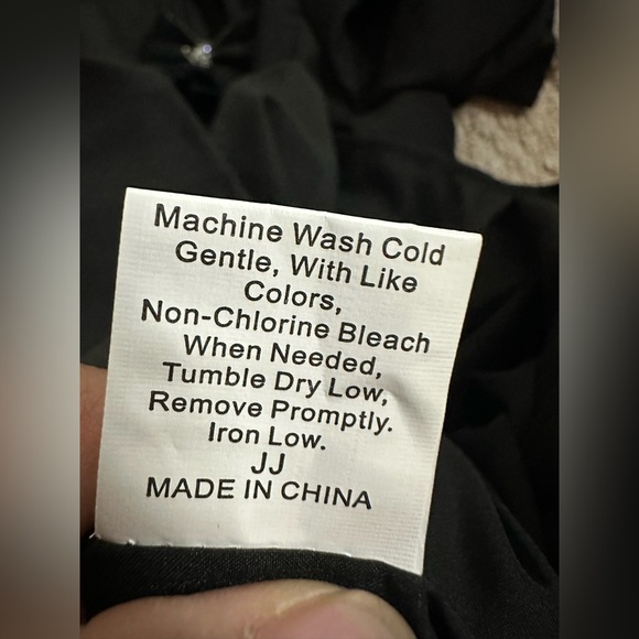 Black Dress with Bow Accents size M - Picture 6 of 7